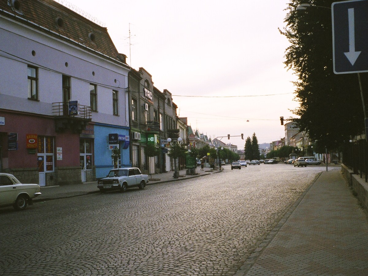 You walk down the River&nbsp;Road