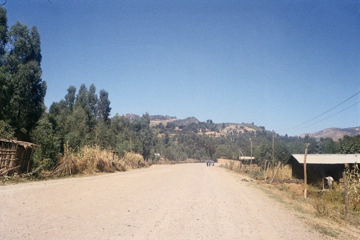 Road near Wolleqa